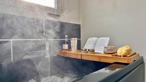 L'Oranger - Magnifique Studio Indépendant Sur Mougins avec Jacuzzi Privé - Parking - Climatisation