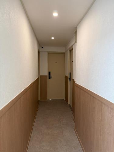 梨泰院桑茲酒店 (사운즈 인 Sounds Inn 이태원) in 梨泰院