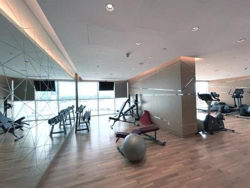 Elite LUX Holiday Homes - Serene Golf View Living 1 BHK in Damac Hills Dubai - main image
