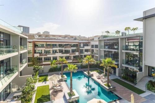 Elite LUX Holiday Homes - Relax & Unwind in Stylish JVC Studio Dubai - image 10