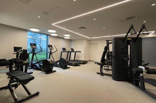 Elite LUX Holiday Homes - Exquisite 2BR at Island Park 1 Dubai Creek Harbour - image 4