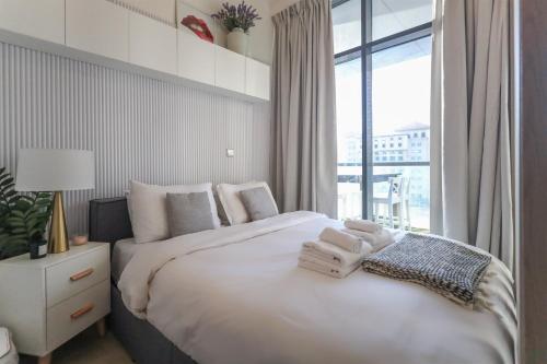 Elite LUX Holiday Homes - Cozy Studio at Al Waleed Garden 2 Dubai - image 14
