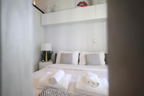 Elite LUX Holiday Homes - Cozy Studio at Al Waleed Garden 2 Dubai - image 10