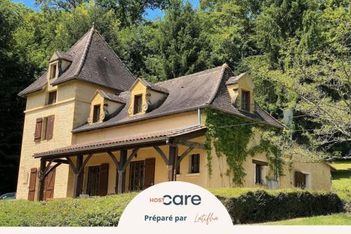La Sagne : Demeure de Charme 4* avec Piscine gîte à louer Golf Rochebois