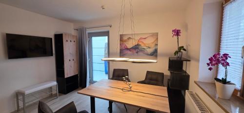 Facilities, Ferienwohnung Lichtblick Oberbayern, sonnig, Bergblick, großer Balkon in Weilheim in Oberbayern