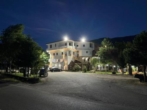 Guest House El Fa Ge Sa in トロポヤ