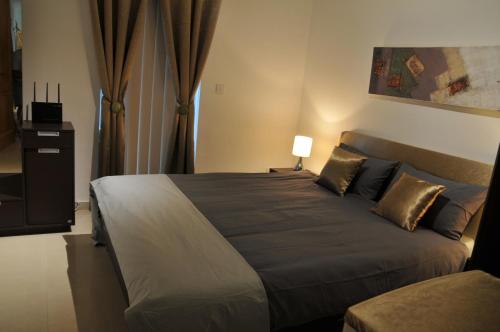 Luxury Apartment Marble Arch - image 3