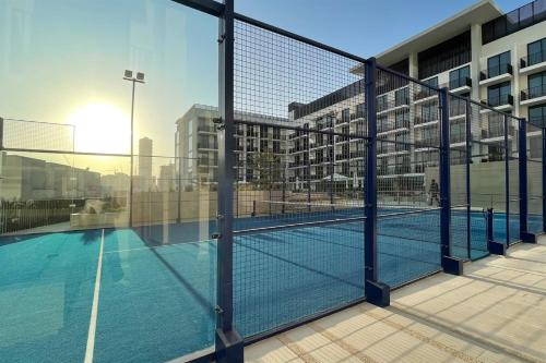 Elite LUX Holiday Homes - Stylish JVC Studio at Binghatti Aurora Dubai - image 3