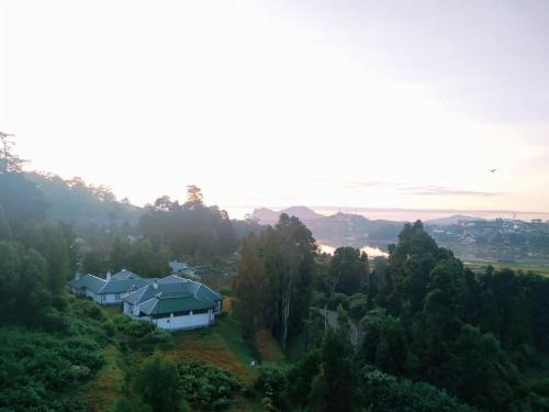 Lake View Point Holiday Apartment Nuwara Eliya - image 3