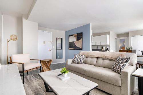 Landing Incredible 1BD Gym - Seymour, CT