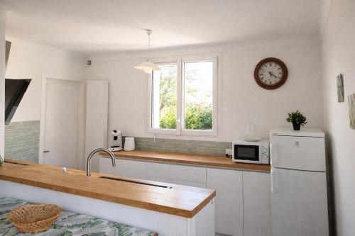 Countryside, comfort and culture just steps away in Sussac