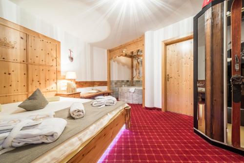 2 bedrooms, 2 beds