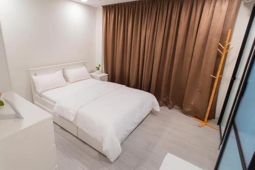 Sunrise Stay in มาเลซิตี้ แอนด์ แอร์พอร์ต