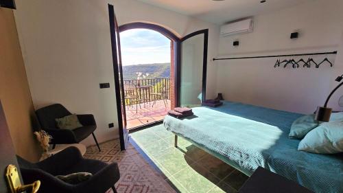 Vida Daurada, sunny oasis with private pool in Vespella de Gaia