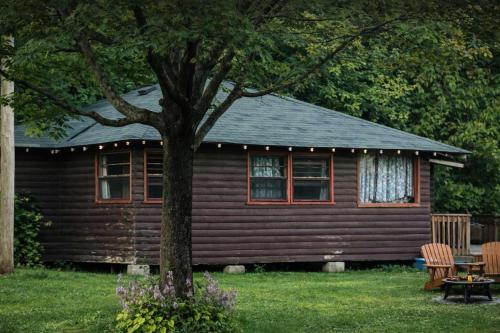 Balsam Lake - 2-Bedroom Cottage #2 in Rosedale (ON)