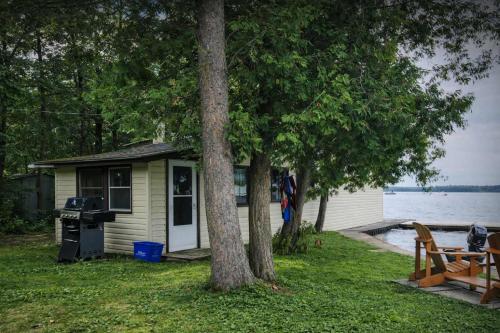 2-bedroom Balsam Lake Lower Boathouse #1A in Rosedale (ON)