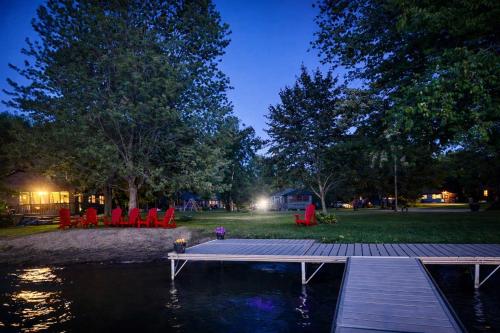 2-bedroom Balsam Lake Lower Boathouse #1A in Rosedale (ON)