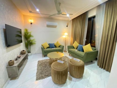 Premium category Suites – khách sạn tại Wapda Town