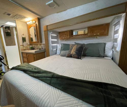 Luxury Glamping Retreat in Minden Louisiana in 明登
