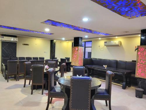 餐廳, Hotel Yash International in 拘尸那揭羅