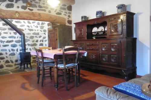 Loge à SANSSAC (Loge a SANSSAC) in Espaly-Saint-Marcel