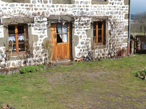 Loge à SANSSAC (Loge a SANSSAC) in Espaly-Saint-Marcel