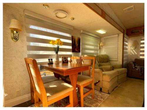 Luxury Glamping Retreat in Minden Louisiana in 明登