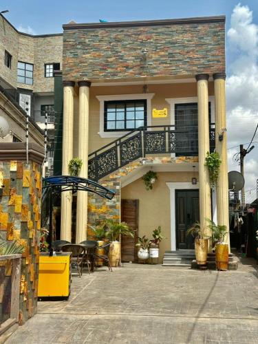 Afia Cottage Inn in Amasaman
