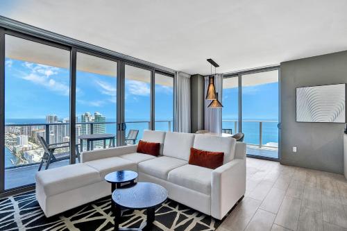 2BR & 2BA Ocean View Condo HYDE BEACH HOUSE in Hollywood, USA