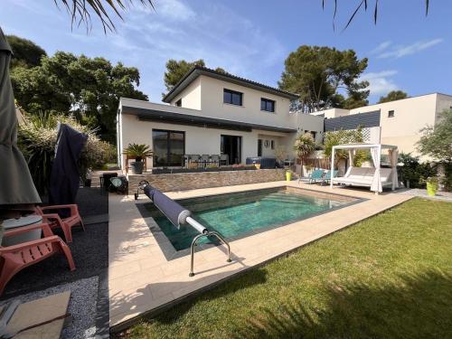 Villa MATOANG gîte à louer Saint-Geniès-des-Mourgues