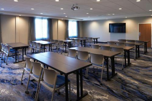 Fairfield Inn & Suites by Marriott Riverside Moreno Valley - image 31