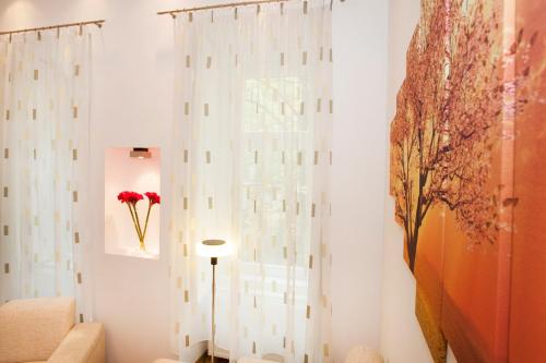 Charlotte Apartment Close to Opera, Budapest (photo 8)