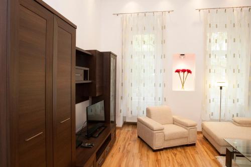 Charlotte Apartment Close to Opera, Budapest (photo 7)