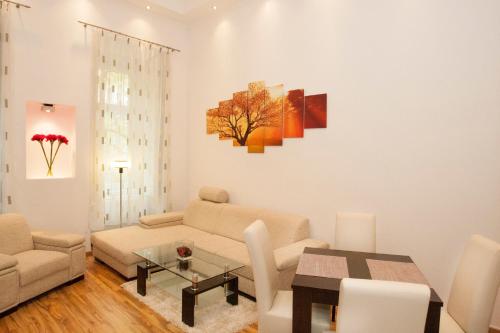 Charlotte Apartment Close to Opera, Budapest (photo 10)