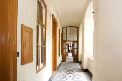 Charlotte Apartment Close to Opera - image 7