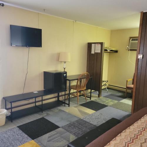 Amaris Inn - image 11