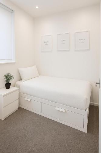 7 mins to City Centre, Entire Cosy Home in The Meadows, Nottingham in 近市中心