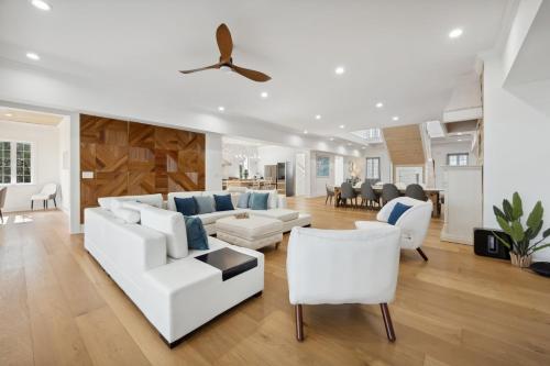 Blue Southern Charm home in Debidue Island (SC)