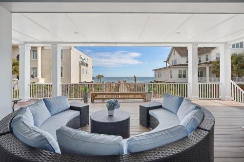 Blue Southern Charm home in Debidue Island (SC)