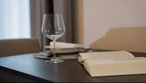 Dotări, NEU im Zentrum modernes Apartment mit Parkplatz in Gummersbach