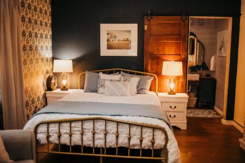 Taylor Creek Lodge - Grants Pass