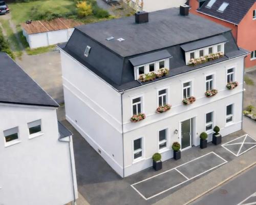 NEU im Zentrum modernes Apartment mit Parkplatz in Gummersbach