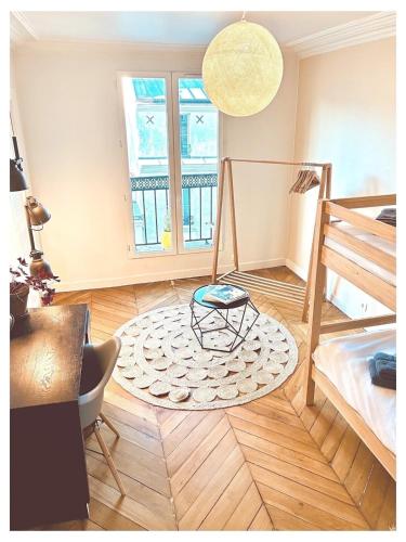 Quiet and Bright - Balcony with Montmartre View in Pigalle
