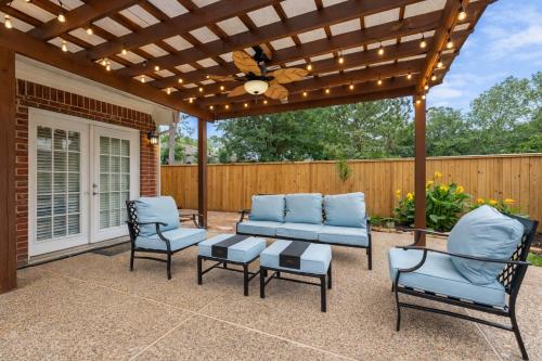 Facilities, Amazing Bay Villa Near NASA with Pool & Pool Table in Clear Lake