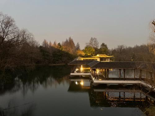 Zunanjost, Handshake Hostel in West Lake District - West Lake Scenic Area