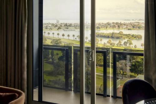 Minton Apartments in St. Kilda Road