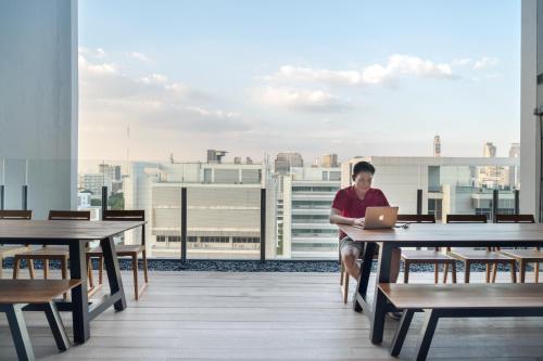 บริการและสิ่งอำนวยความสะดวก, โรงแรมทริปเปิ้ล วาย (Triple Y Hotel) near สถานีรถไฟฟ้าใต้ดินสามย่าน