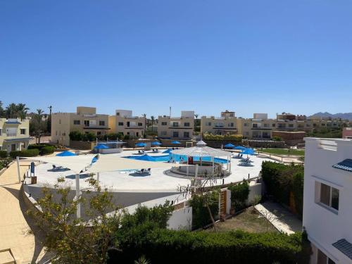 Apartment in Amwaj resort & casino hotel – khách sạn tại Khu Vịnh Nabq