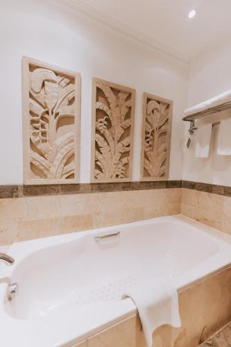 Vannituba, Arion Suites Hotel Bandung in Bandung