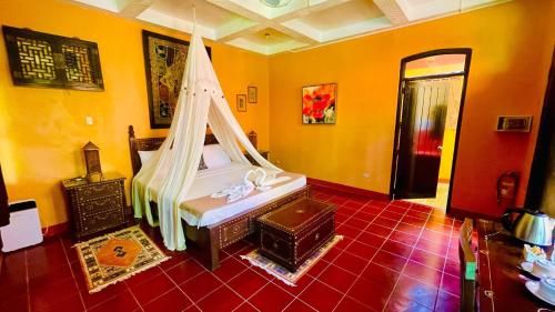 room detail thumbnail 0